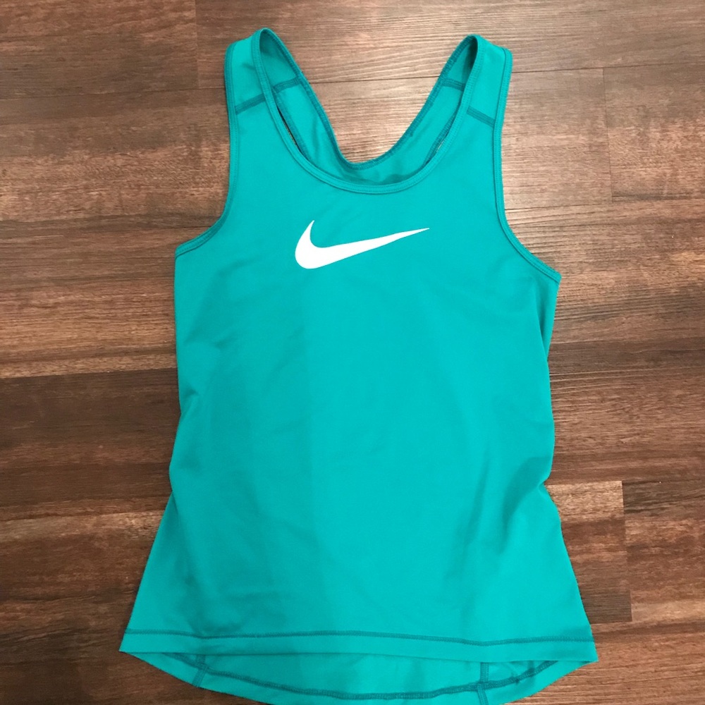 Women’s Small Nike Tank